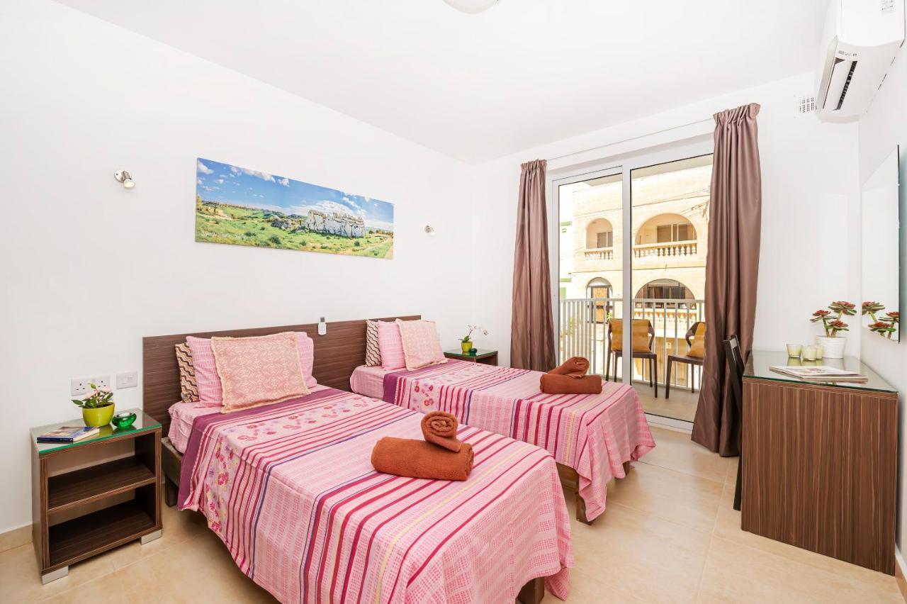 Summer Breeze Comfort Sunny Apartments Close To The Sandy Beaches - By Getawaysmalta Mellieha Exterior photo