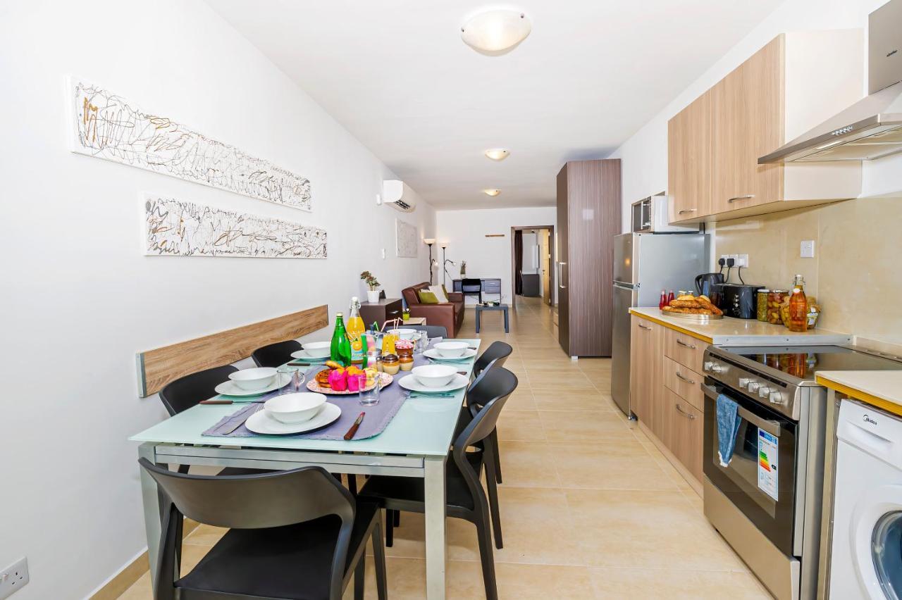 Summer Breeze Comfort Sunny Apartments Close To The Sandy Beaches - By Getawaysmalta Mellieha Exterior photo